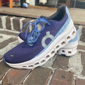 Women’s On Cloudmonster